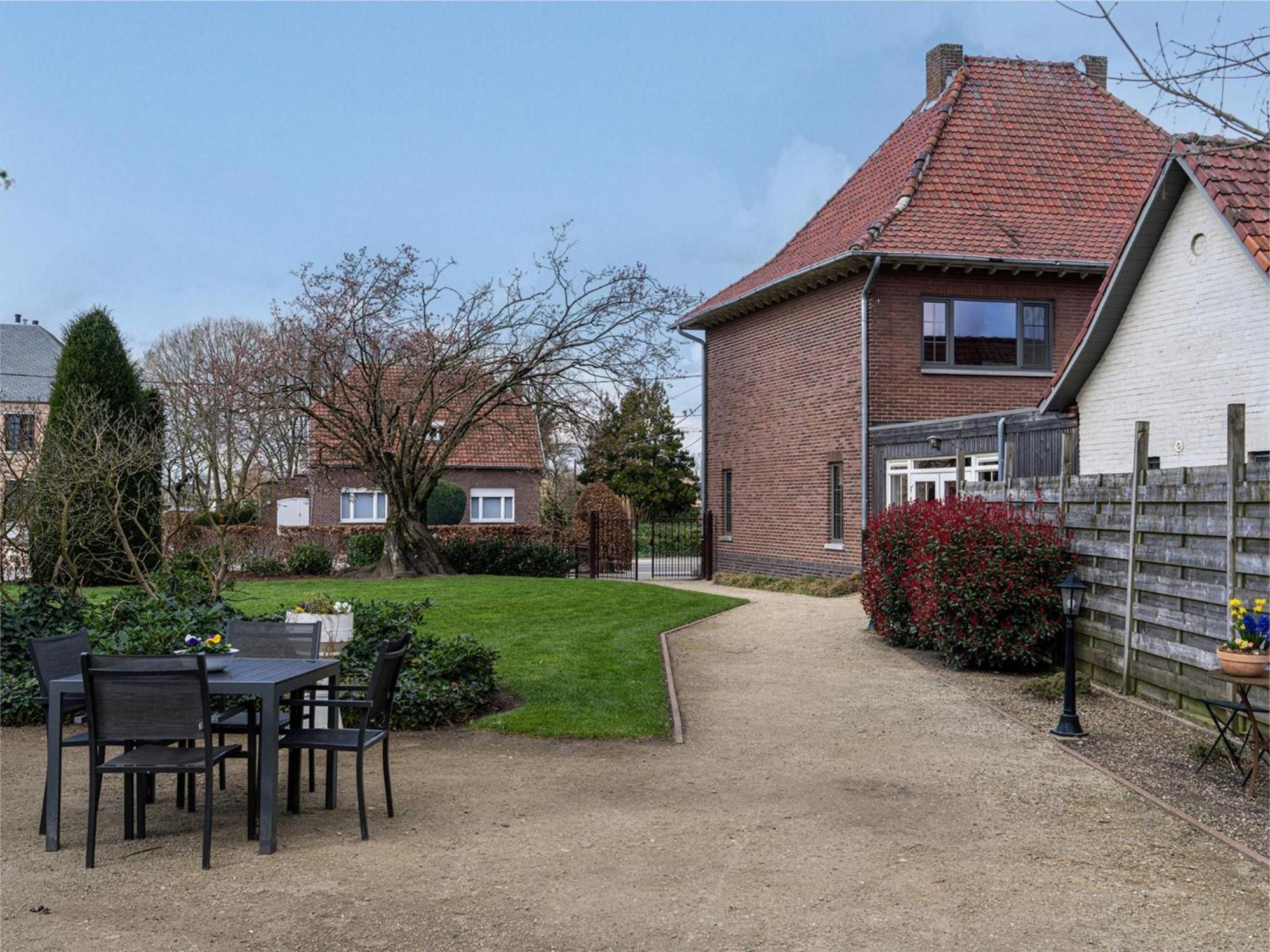 Villa Het Bruegelhof Peer Exterior foto